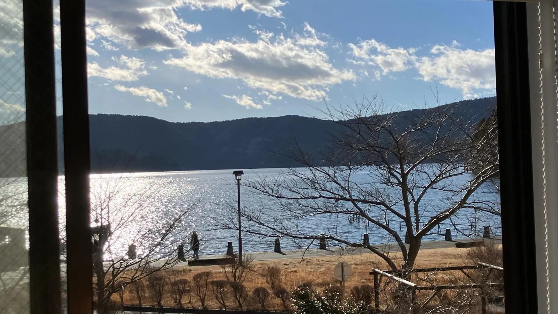 Apartment Lake Side Inn Mirahakone